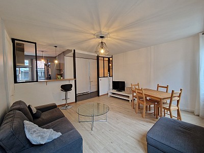 APPARTEMENT T2 A LOUER - ST ETIENNE - 61.98 m2 - 600 € charges comprises par mois