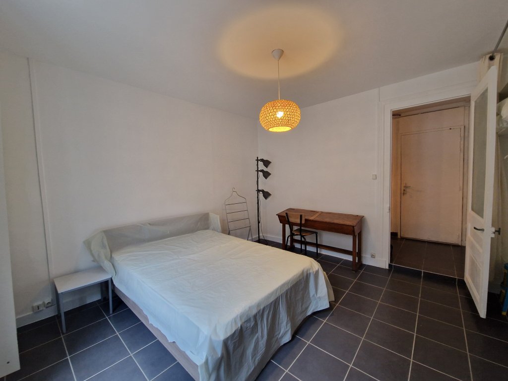 APPARTEMENT T2 A LOUER - ST ETIENNE - 61.98 m2 - 600 &euro; charges comprises par mois
