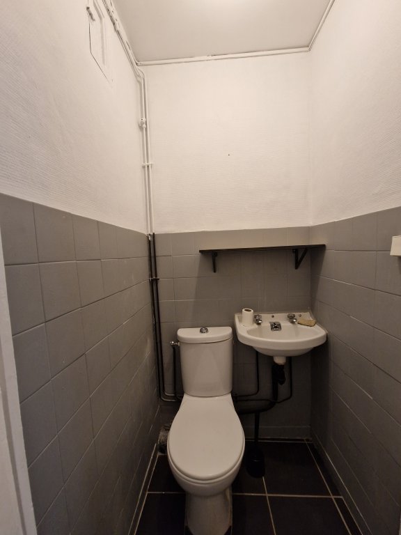 APPARTEMENT T2 A LOUER - ST ETIENNE - 61.98 m2 - 600 &euro; charges comprises par mois