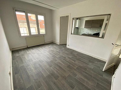 APPARTEMENT T2 A LOUER - ST ETIENNE - 45 m2 - 343 € charges comprises par mois