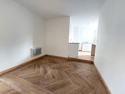 APPARTEMENT T2 A LOUER - ST ETIENNE - 65 m2 - 560 € charges comprises par mois