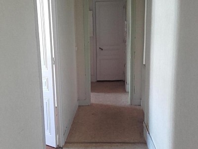 APPARTEMENT T2 A LOUER - ST ETIENNE - 53 m2 - 385 € charges comprises par mois