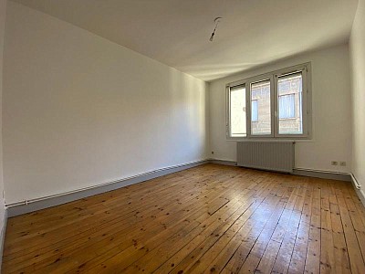 APPARTEMENT T2 A LOUER - ST ETIENNE - 45.96 m2 - 410 € charges comprises par mois