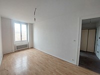 APPARTEMENT T2 A LOUER - ST ETIENNE - 32.38 m2 - 290 € charges comprises par mois