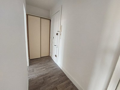 APPARTEMENT T2 A LOUER - ST ETIENNE - 32.38 m2 - 290 € charges comprises par mois