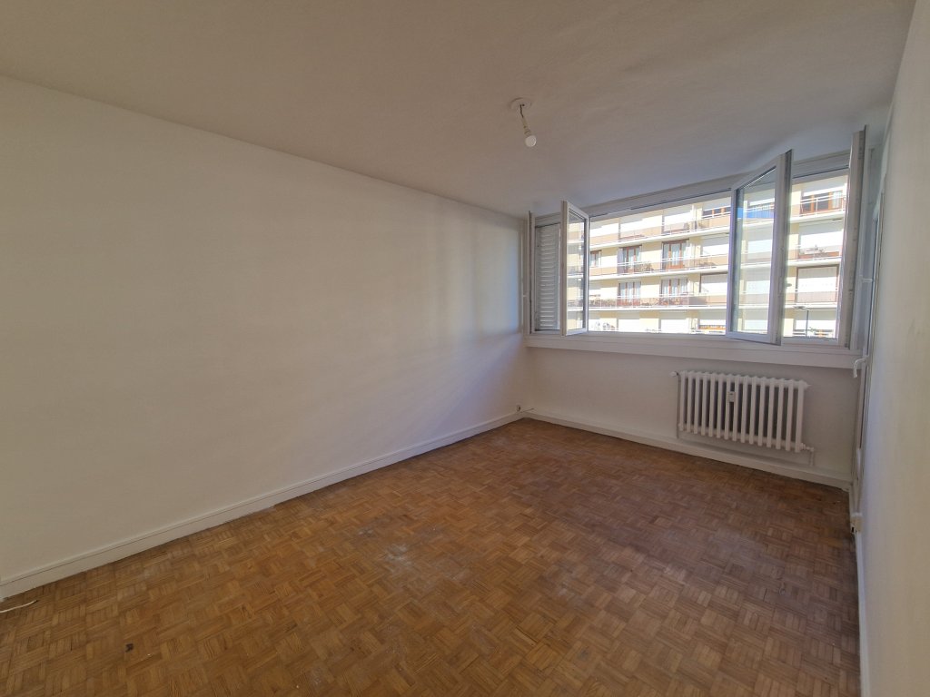 APPARTEMENT T2 A LOUER - ST ETIENNE - 40.37 m2 - 560 &euro; charges comprises par mois