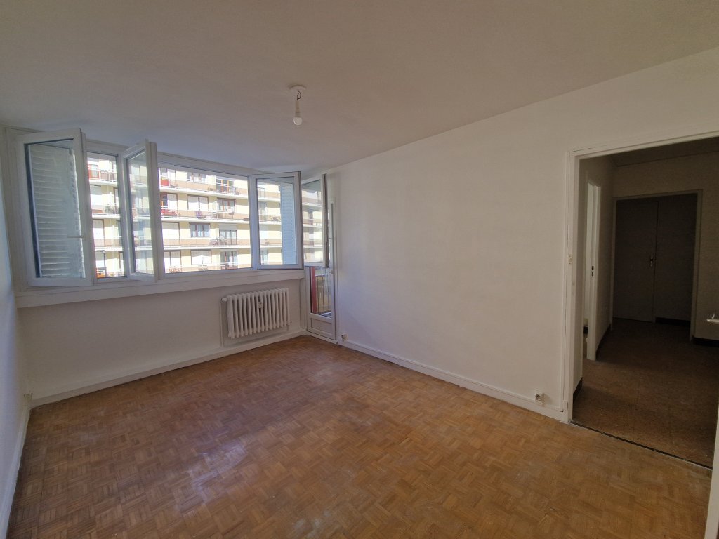 APPARTEMENT T2 A LOUER - ST ETIENNE - 40.37 m2 - 560 &euro; charges comprises par mois
