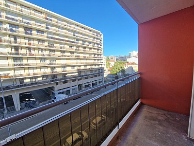 APPARTEMENT T2 A LOUER - ST ETIENNE - 40.37 m2 - 560 € charges comprises par mois