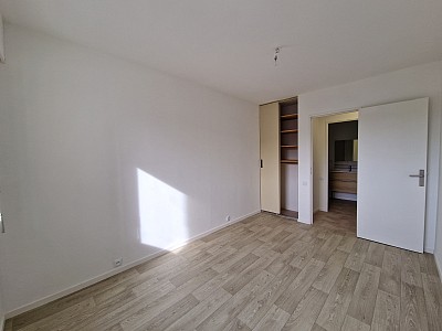 APPARTEMENT T2 A LOUER - ST ETIENNE - 57.68 m2 - 590 € charges comprises par mois