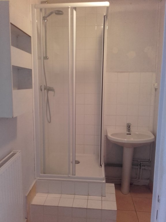APPARTEMENT T2 A LOUER - ST ETIENNE - 59.37 m2 - 385 &euro; charges comprises par mois