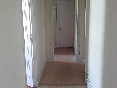APPARTEMENT T2 A LOUER - ST ETIENNE - 59.37 m2 - 385 &euro; charges comprises par mois