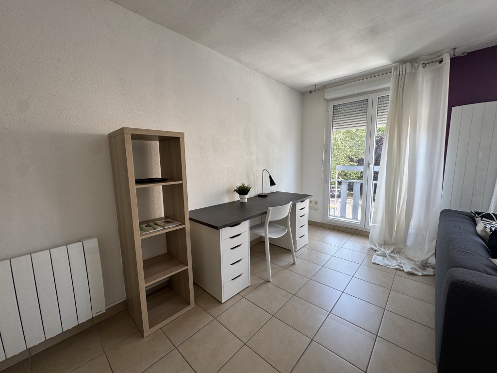 APPARTEMENT T2 A LOUER - ST ETIENNE - 43.04 m2 - 515 &euro; charges comprises par mois
