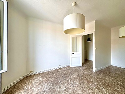 APPARTEMENT T2 A LOUER - ST ETIENNE - 53.85 m2 - 490 € charges comprises par mois