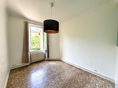 APPARTEMENT T2 A LOUER - ST ETIENNE - 53.85 m2 - 490 € charges comprises par mois