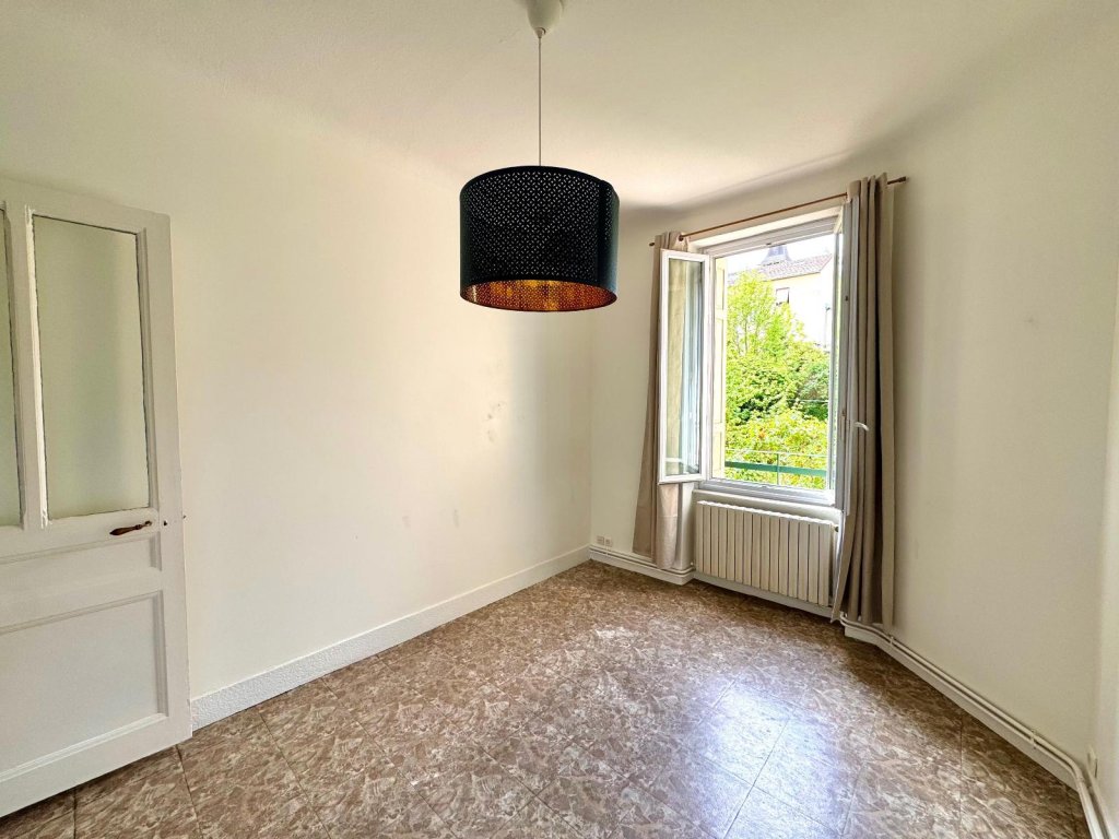 APPARTEMENT T2 A LOUER - ST ETIENNE - 53.85 m2 - 490 &euro; charges comprises par mois