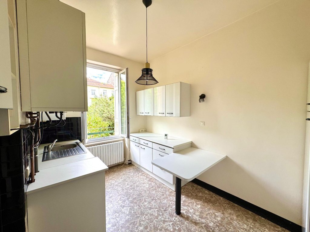 APPARTEMENT T2 A LOUER - ST ETIENNE - 53.85 m2 - 490 &euro; charges comprises par mois