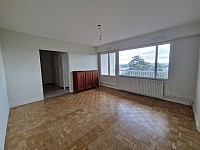 APPARTEMENT T2 A LOUER - ST ETIENNE Le Portail Rouge - 49.39 m2 - 550 &euro; charges comprises par mois