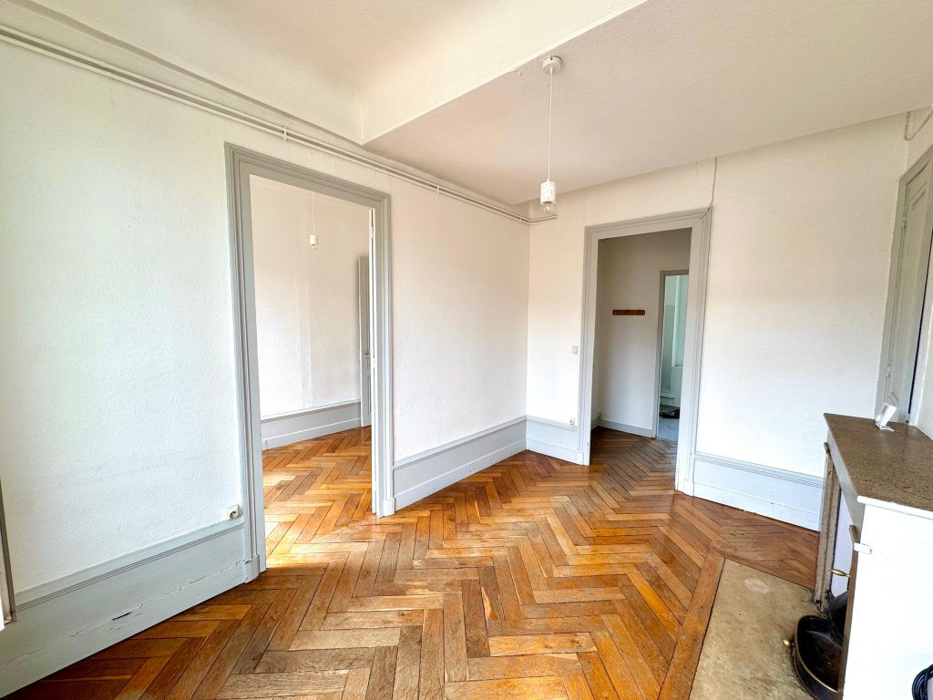 APPARTEMENT T2 A LOUER - ST ETIENNE - 39.06 m2 - 375 &euro; charges comprises par mois