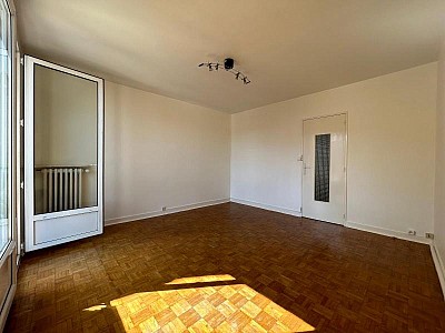 APPARTEMENT T2 A LOUER - ST ETIENNE - 43.3 m2 - 535 € charges comprises par mois