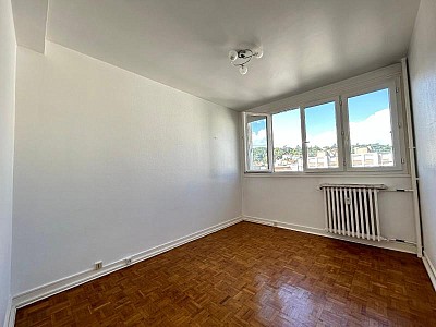 APPARTEMENT T2 A LOUER - ST ETIENNE - 43.3 m2 - 535 € charges comprises par mois
