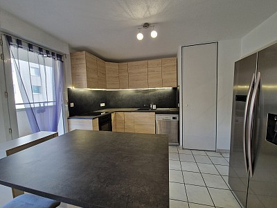 APPARTEMENT T2 A LOUER - ST PRIEST EN JAREZ - 54.78 m2 - 730 € charges comprises par mois