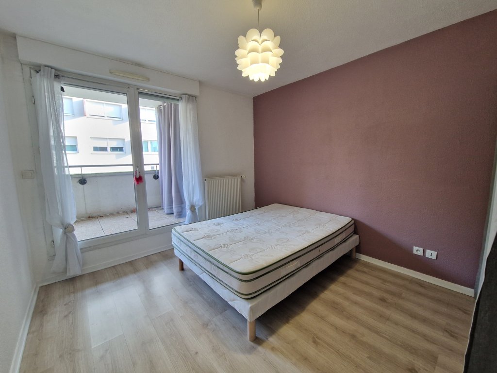 APPARTEMENT T2 A LOUER - ST PRIEST EN JAREZ - 54.78 m2 - 730 &euro; charges comprises par mois