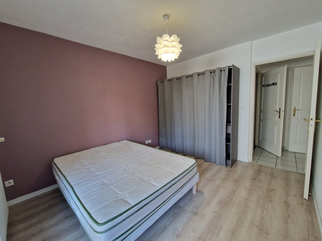 APPARTEMENT T2 A LOUER - ST PRIEST EN JAREZ - 54.78 m2 - 730 &euro; charges comprises par mois