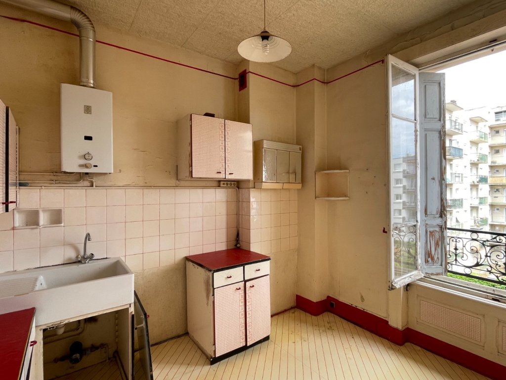 APPARTEMENT T2 A VENDRE - ST ETIENNE Carnot - 50.6 m2 - 35 000 &euro;