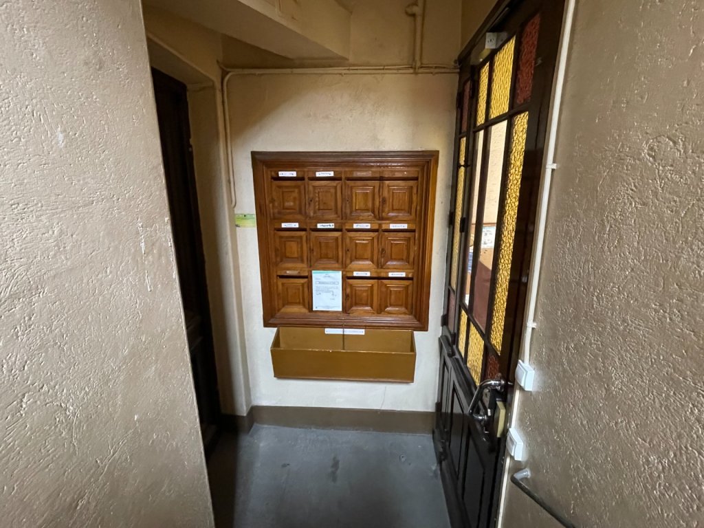 APPARTEMENT T2 A VENDRE - ST ETIENNE Carnot - 50.6 m2 - 35 000 &euro;