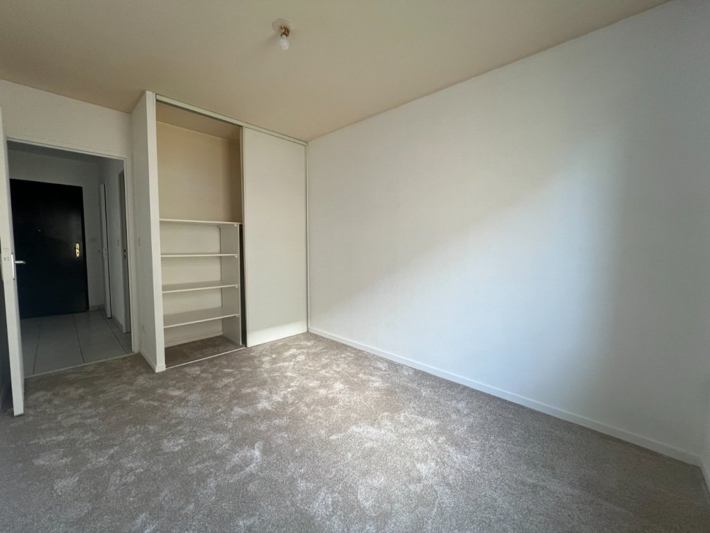 APPARTEMENT T2 A VENDRE - ST ETIENNE CARNOT - 52 m2 - 87 000 &euro;