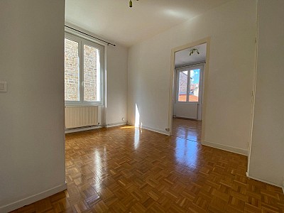 APPARTEMENT T2 A VENDRE - ST ETIENNE - 37.4 m2 - 54 500 €