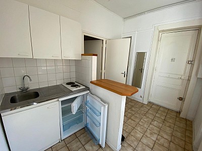 APPARTEMENT T2 A VENDRE - ST ETIENNE - 37.4 m2 - 54 500 €