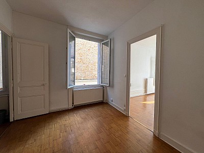 APPARTEMENT T2 A VENDRE - ST ETIENNE Centre Ville - 37.1 m2 - 54 500 €