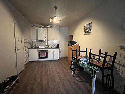 APPARTEMENT T2 A VENDRE - ST ETIENNE - 54 m2 - 35 000 €