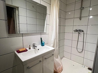APPARTEMENT T2 A VENDRE - ST ETIENNE - 54 m2 - 35 000 €