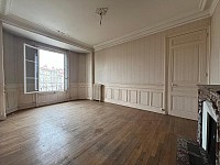 APPARTEMENT T2 A VENDRE - ST ETIENNE - 57 m2 - 45 000 €