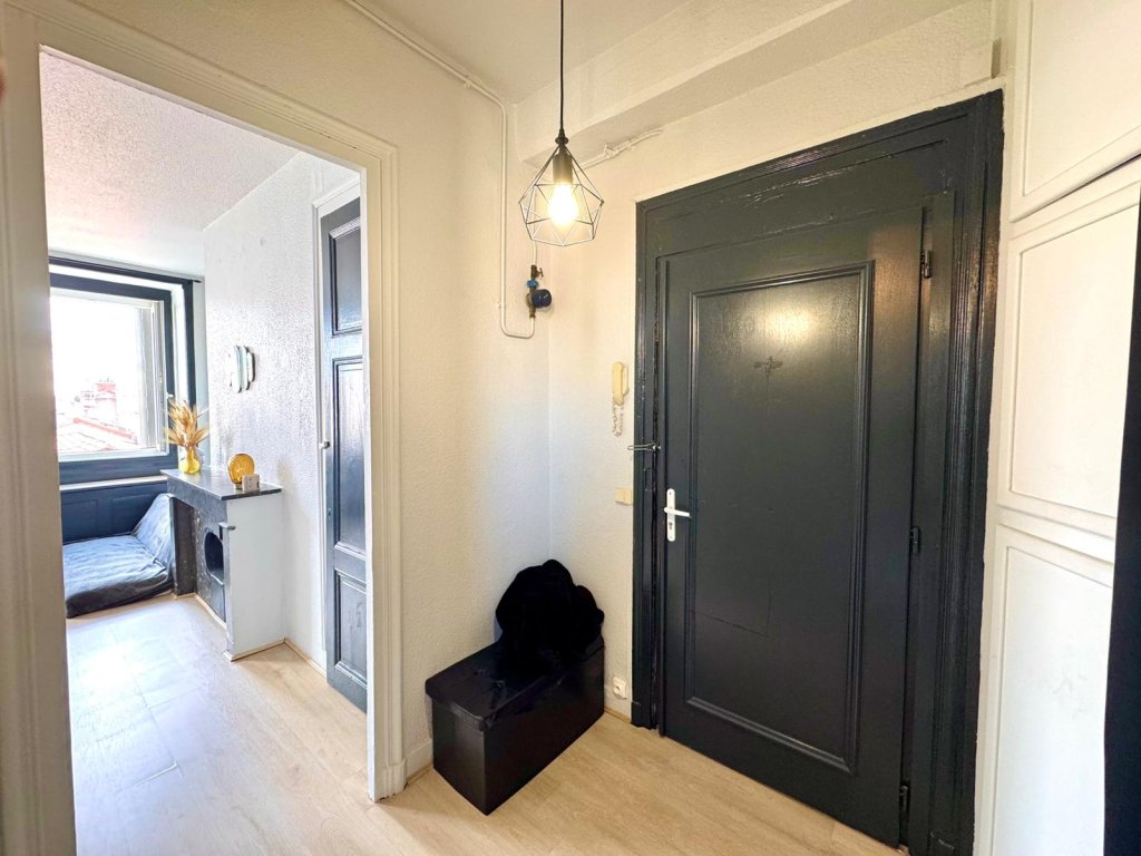 APPARTEMENT T2 A VENDRE - ST ETIENNE - 45 m2 - 75 000 &euro;