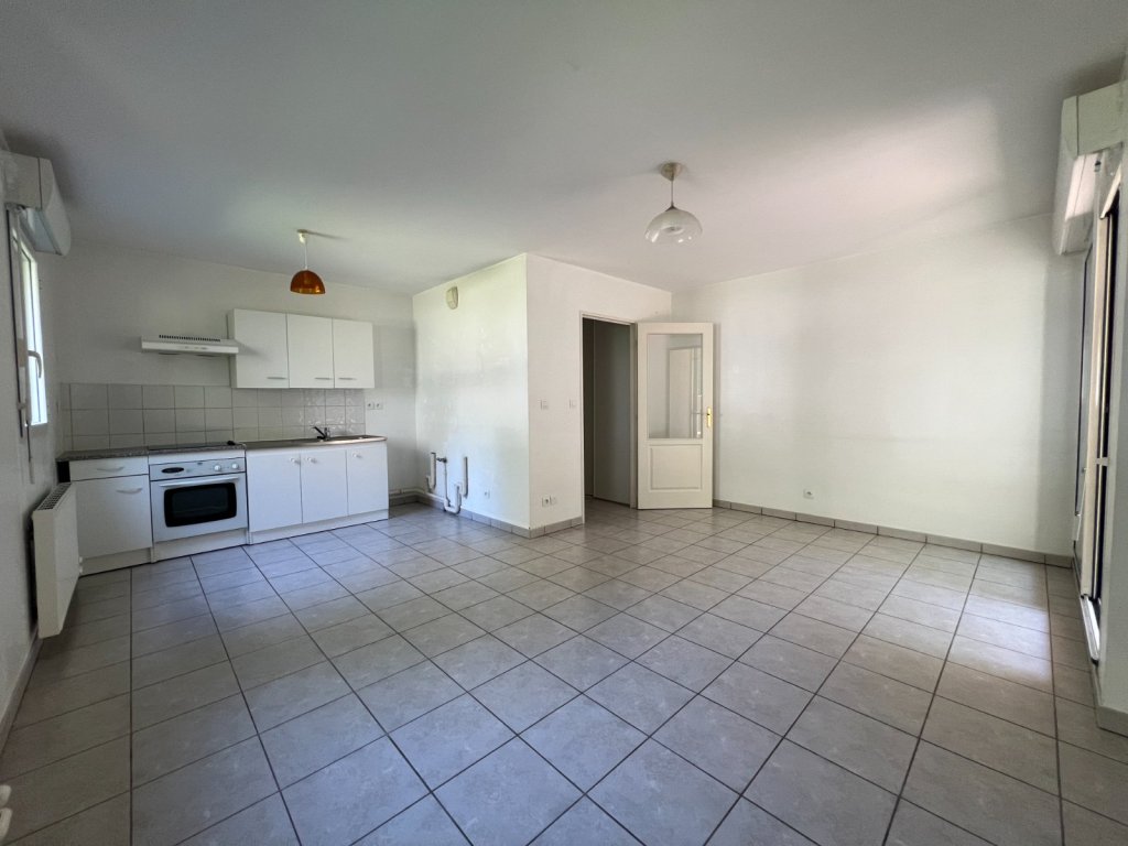APPARTEMENT T2 A VENDRE - ST ETIENNE - 47 m2 - 95 000 &euro;