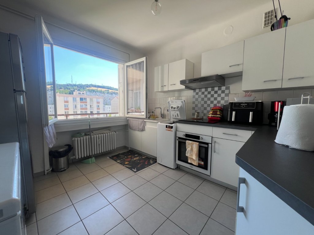 APPARTEMENT T2 A VENDRE - ST ETIENNE - 52.43 m2 - 59 000 &euro;