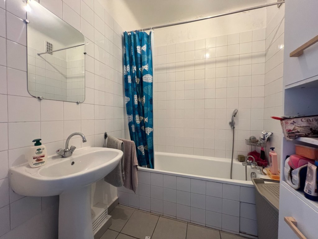 APPARTEMENT T2 A VENDRE - ST ETIENNE - 52.43 m2 - 59 000 &euro;