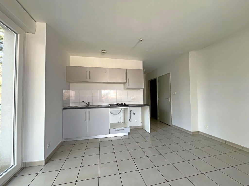 APPARTEMENT T3 A LOUER - ANDREZIEUX BOUTHEON - 65.21 m2 - 815 &euro; charges comprises par mois
