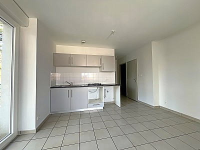 APPARTEMENT T3 A LOUER - ANDREZIEUX BOUTHEON - 65.21 m2 - 815 € charges comprises par mois