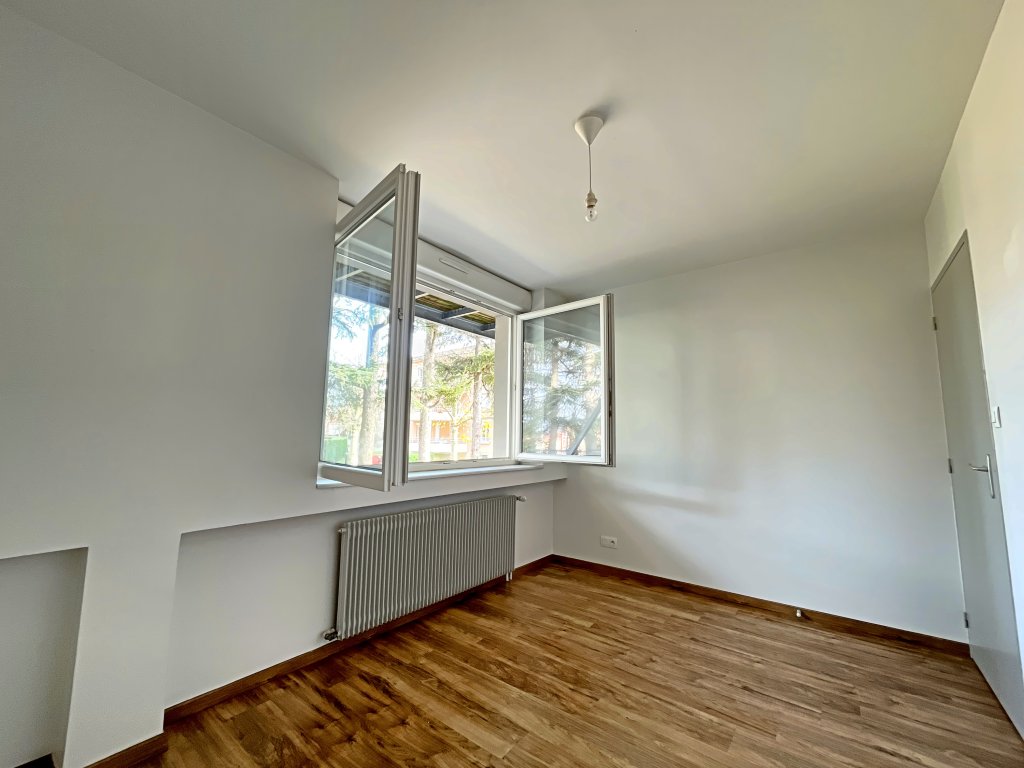 APPARTEMENT T3 A LOUER - ANDREZIEUX BOUTHEON - 65.21 m2 - 815 &euro; charges comprises par mois