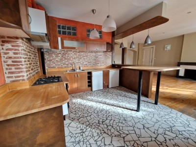 Appartement 4 pièces A LOUER - ST ETIENNE - 113 m2 - 890 € charges comprises par mois