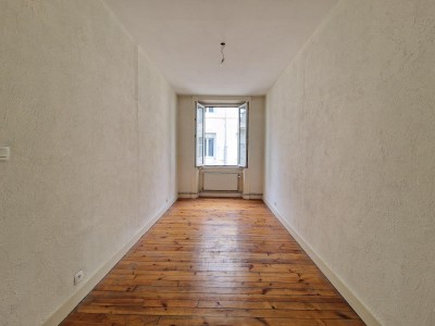Appartement 4 pièces A LOUER - ST ETIENNE - 113 m2 - 890 € charges comprises par mois