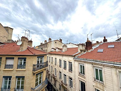 APPARTEMENT T3 A LOUER - ST ETIENNE - 60 m2 - 530 € charges comprises par mois