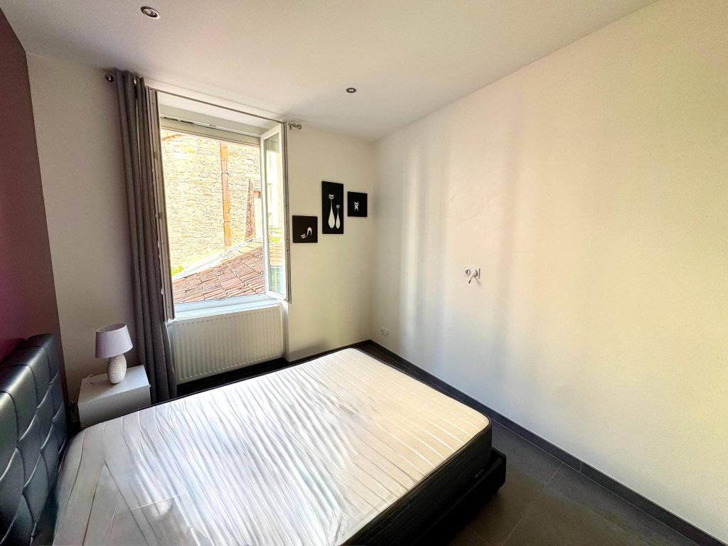 APPARTEMENT T3 A LOUER - ST ETIENNE - 64.67 m2 - 750 &euro; charges comprises par mois