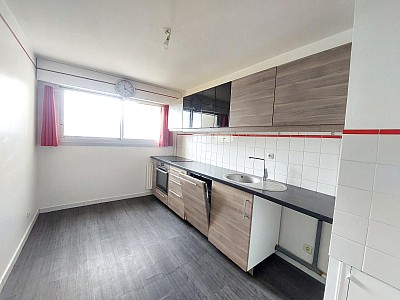 APPARTEMENT T3 A LOUER - ST ETIENNE - 78.36 m2 - 740 € charges comprises par mois