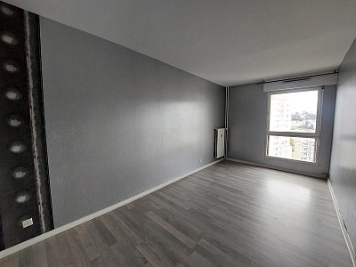 APPARTEMENT T3 A LOUER - ST ETIENNE - 78.36 m2 - 740 € charges comprises par mois