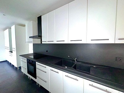 APPARTEMENT T3 A LOUER - ST ETIENNE - 80 m2 - 631 € charges comprises par mois